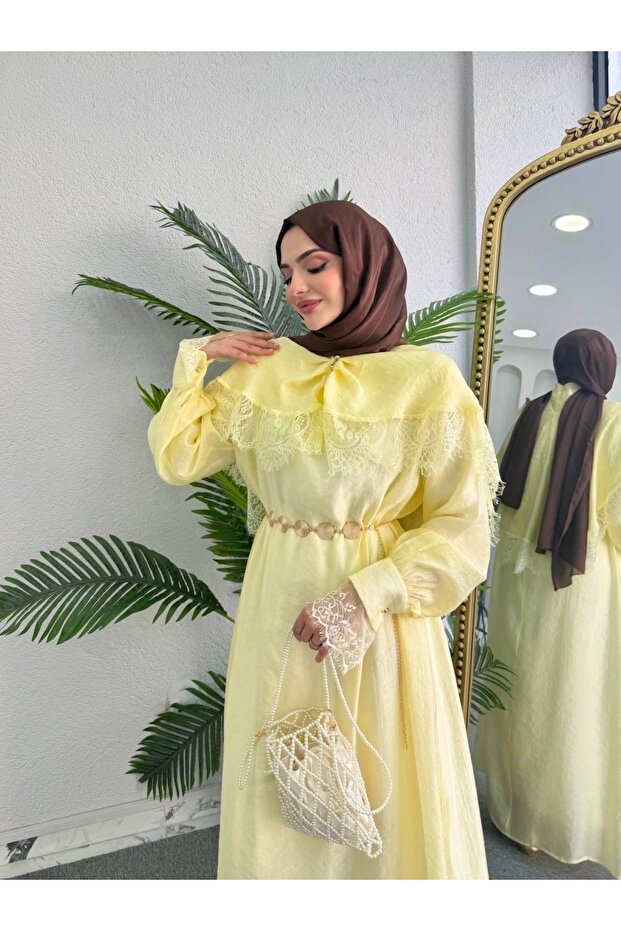 Jasmine Cape Lace Dress