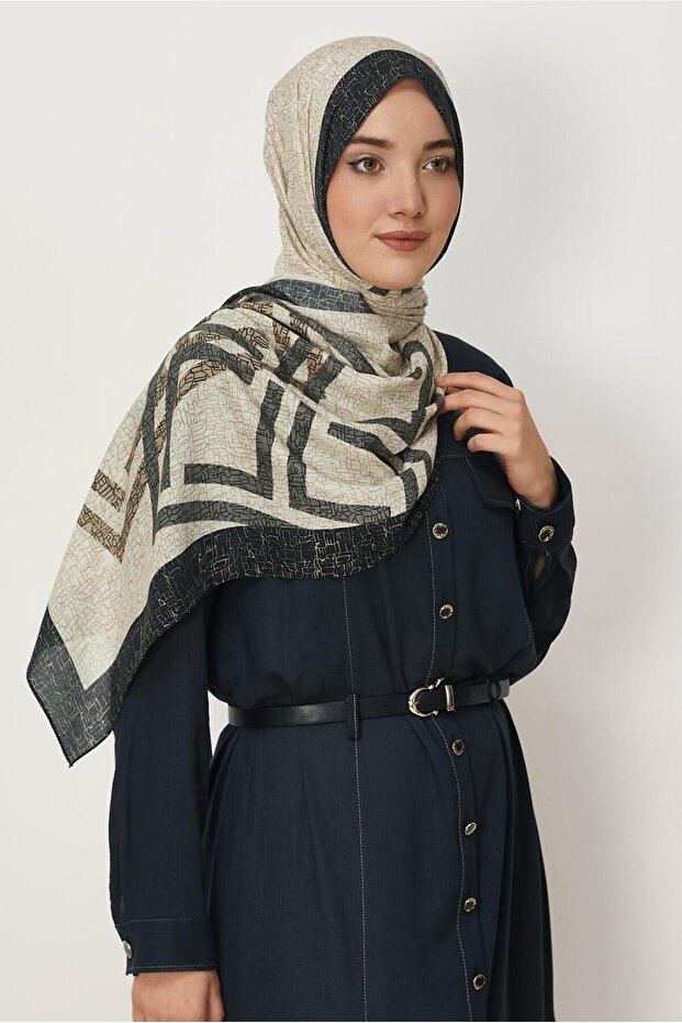 شال فيسكوز منقوش 8628