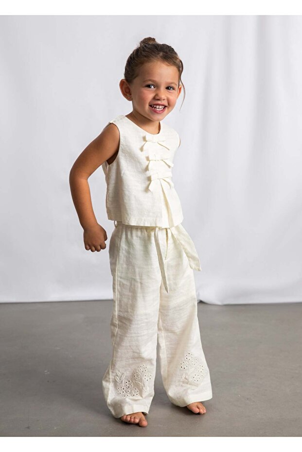 Girl's Embroidered Cuffed Trousers Cream