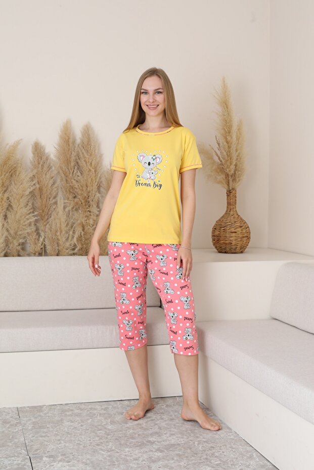 Short Sleeve Buttoned Collar Bottom Capri Yellow Color Young Girl's Pajama Set