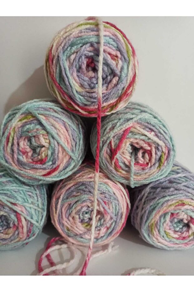 İPEK YÜN İPLİK DÜNYASI Yün Akrilik Renk Geçişli Batik Örgü İpi (Çok Renkli) 100gr
