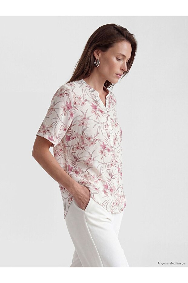 Lcw Grace Turn-Down Collar Floral Blouse
