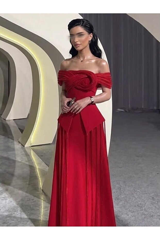فستان سهرة احمر ناعم