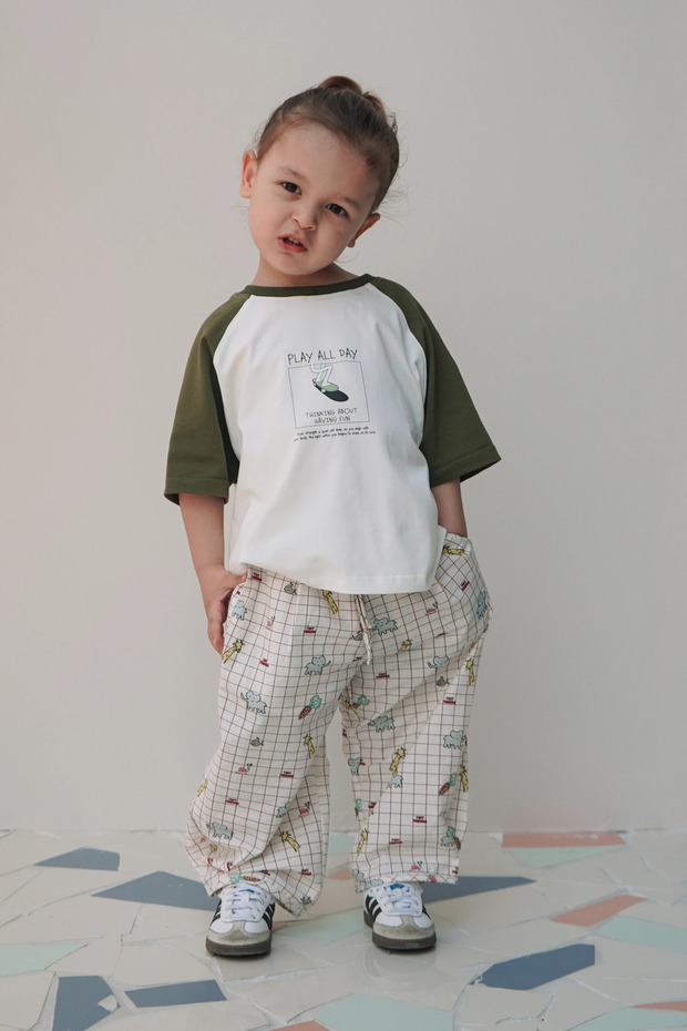 Colorful Sleeve T-Shirt Khaki