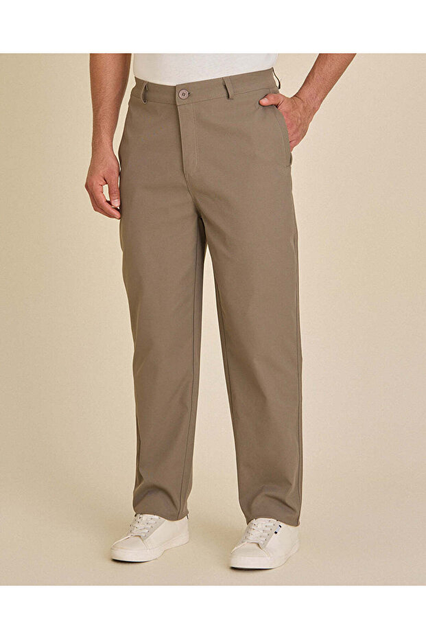 Men Beige Straight Fit Trousers
