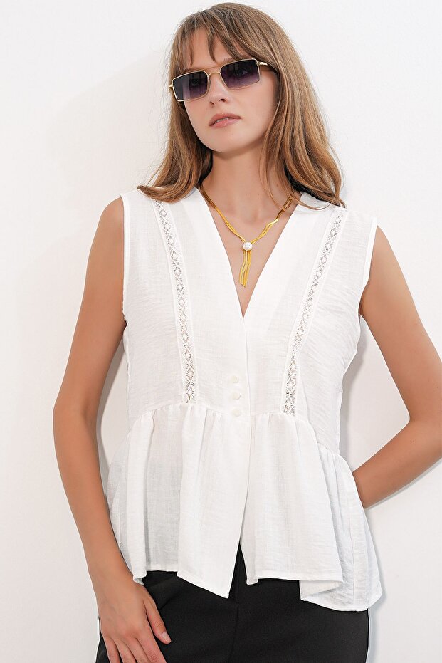Bdart V-Neck Buttoned Sleeveless Blouse