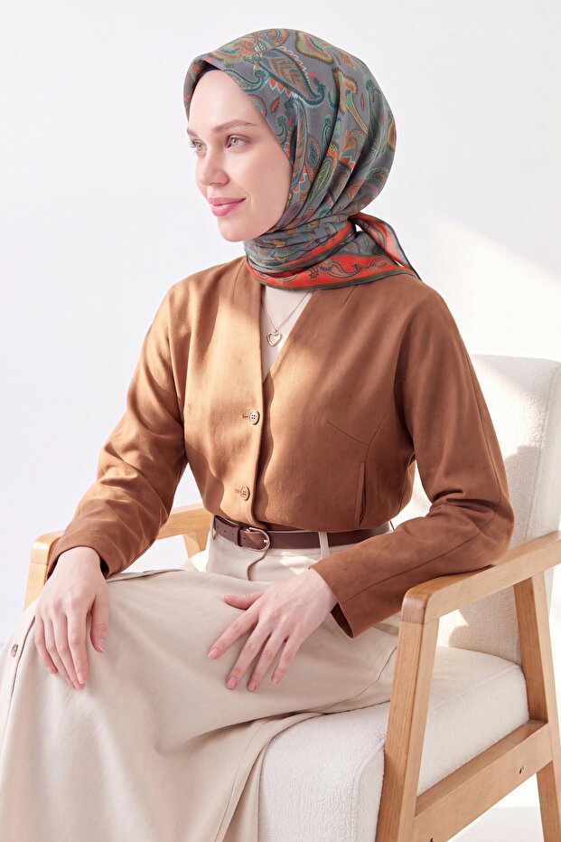 وشاح ناعم بتصميم موتيف فومي