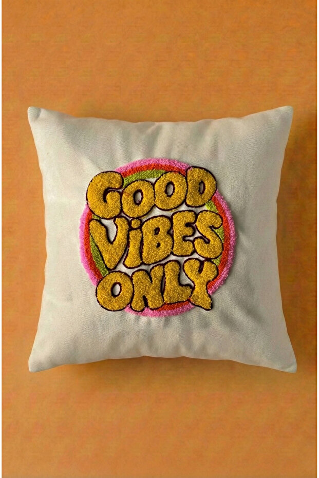 غطاء وسادة بتصميم منقوش من Good Vibes
