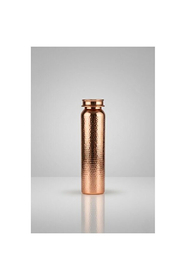 Copper Bottle 550 Ml, Stylish and Durable Design with Hammer Pattern