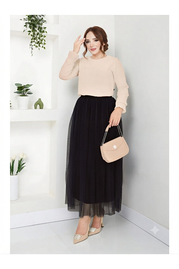 Stylish Tulle Skirt with Lining