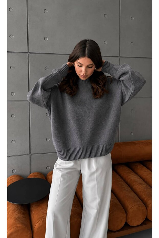 Women's Anthracite Oversize Knitwear Sweater - Soft Textured Crew Neck