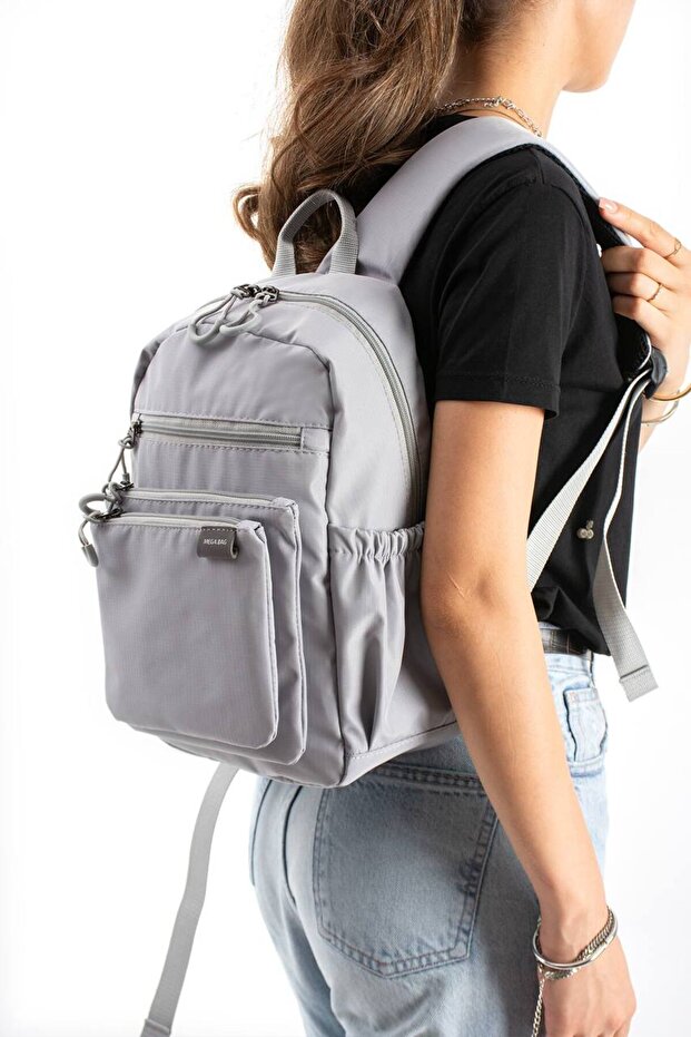 Very Light Medium Size Useful Waterproof Backpack 30/24 cm