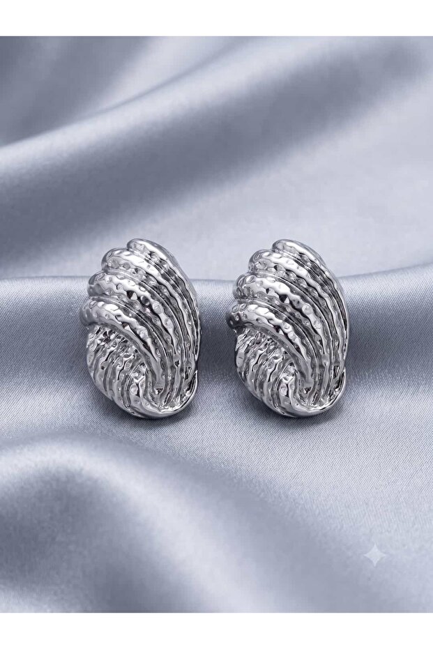 Nacre Sea Shell Formed Texture Embroidered Earrings