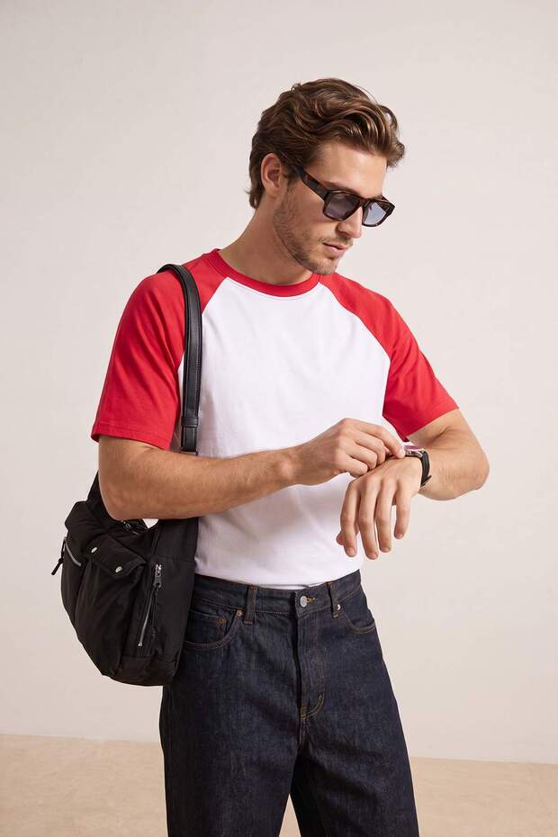 Beyaz-Kırmızı Düşük Omuz Regular Renk Bloklu %100 Pamuk T-Shirt TMNSS26TS00079 - 4