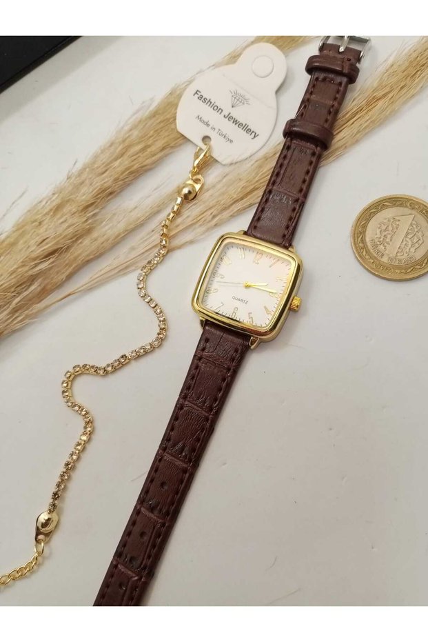 New Fashion Minimal Model Dark Brown Color Band, Women's Wristwatch Vintage Design, with Waterway Bracelet