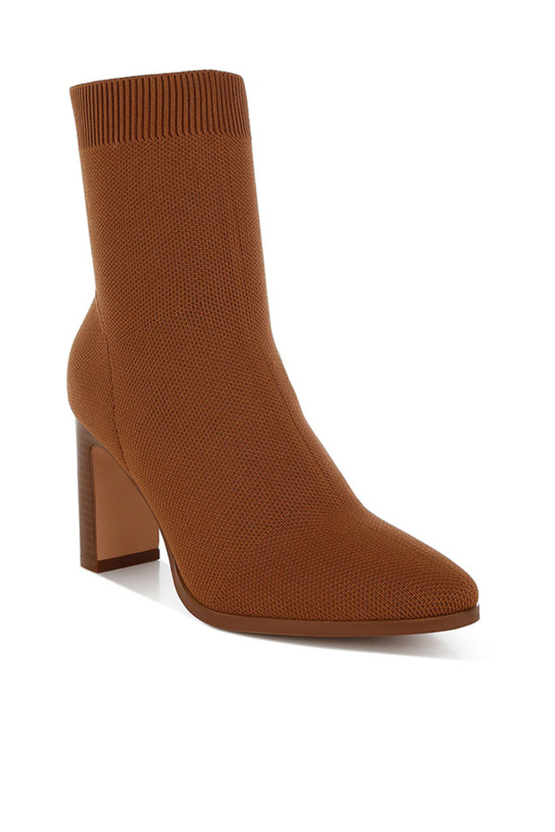 Women Flyknit Ankle Boots in Camel