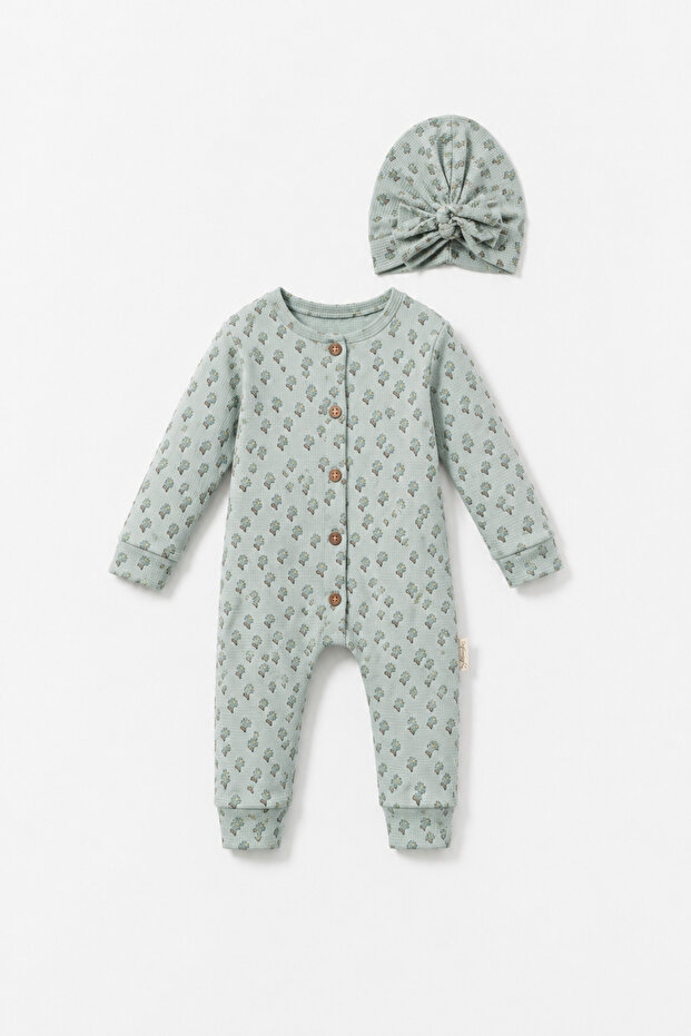 Baby Romper with Button Closure Hat