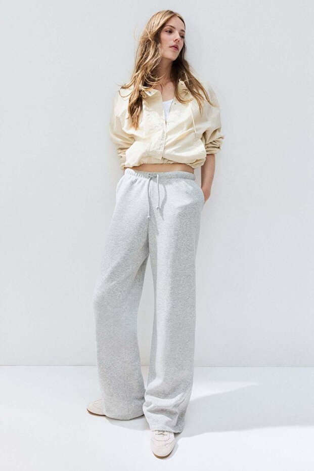 Wide joggers