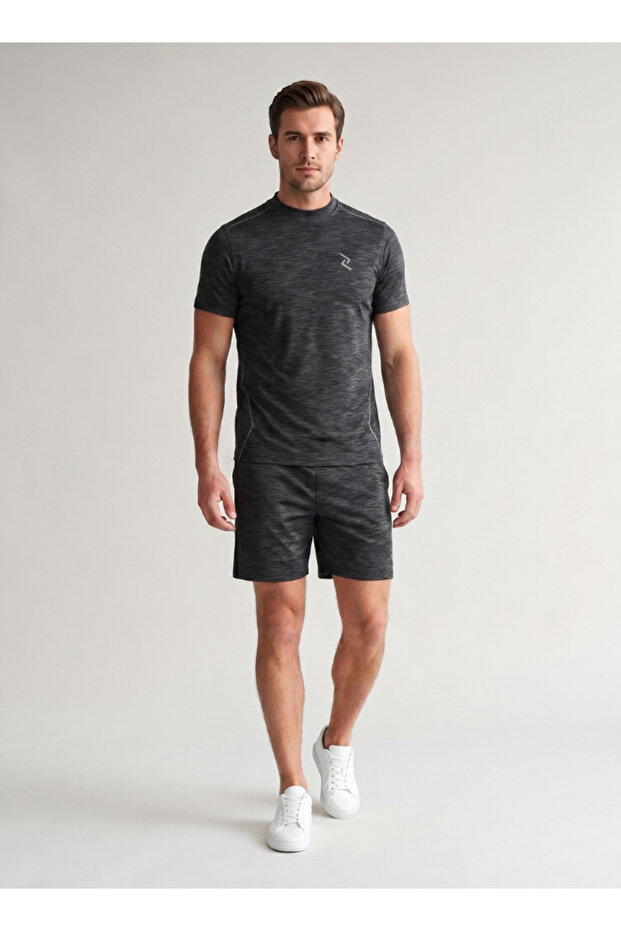 Men's Mock-Neck Short-Sleeve T-shirt