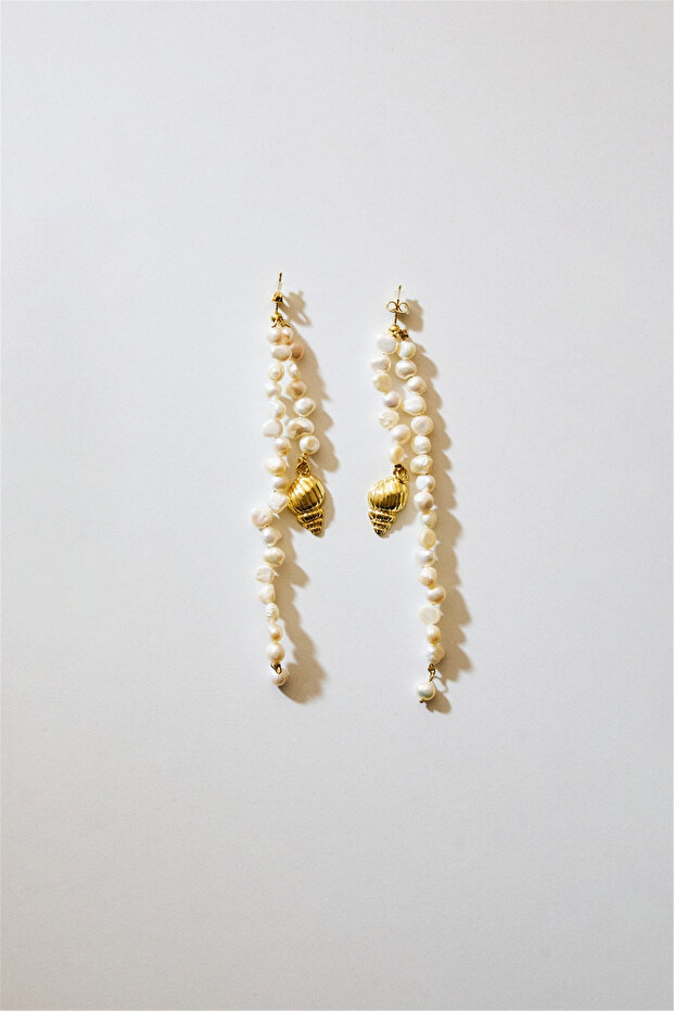 White Earrings 0665