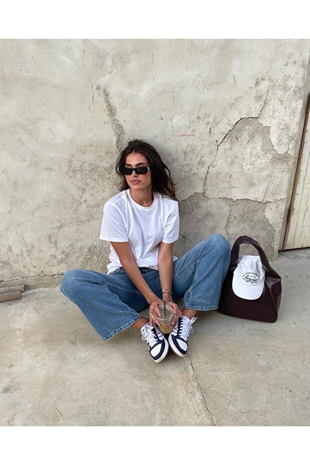 Women's Crew Neck 100% Cotton White Basic T-Shirt