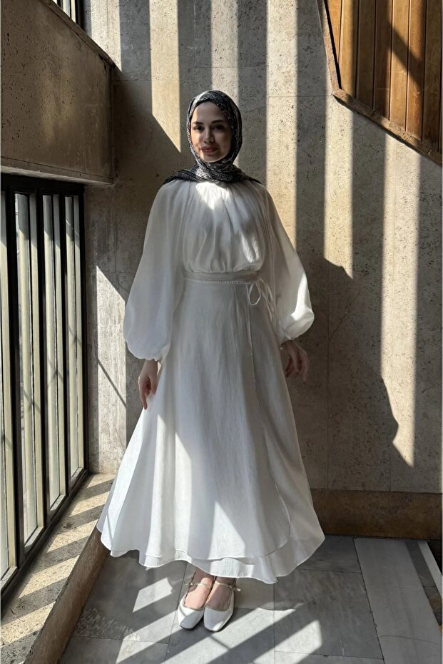 Wavy Chiffon Fabric White Balloon Sleeve Suit