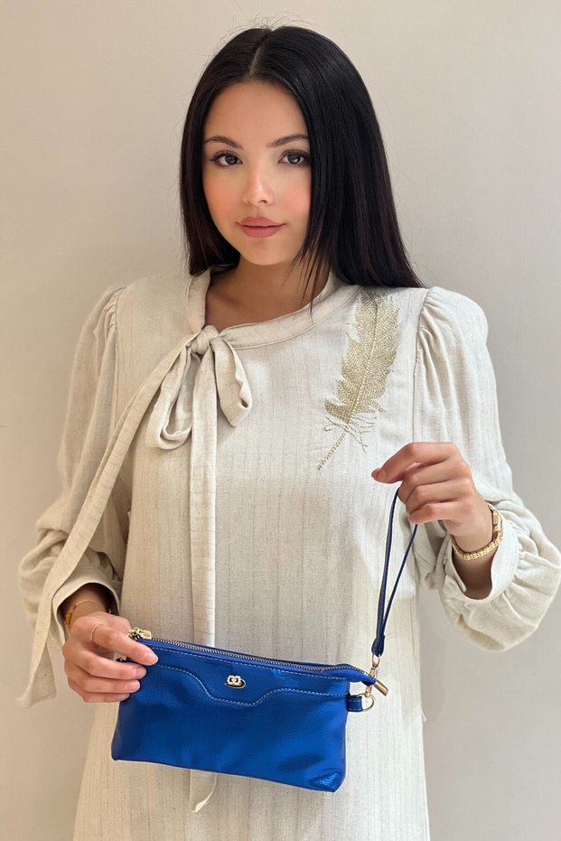 Bags Wallet Bag with Wrist and Cross Chain Strap