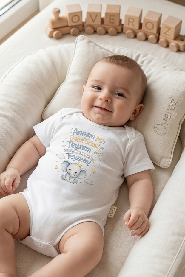 Auntie Written Baby Bodysuit for Boys and Girls, White Short Sleeve Snap-On Bodysuit, Baby Gift 5683-5