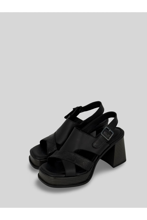 Zoryla Women's Off-White Leather Gold Buckle Thick Heeled Patent Leather Band Mini Platform Open-Front Heeled Sandals 8 cm