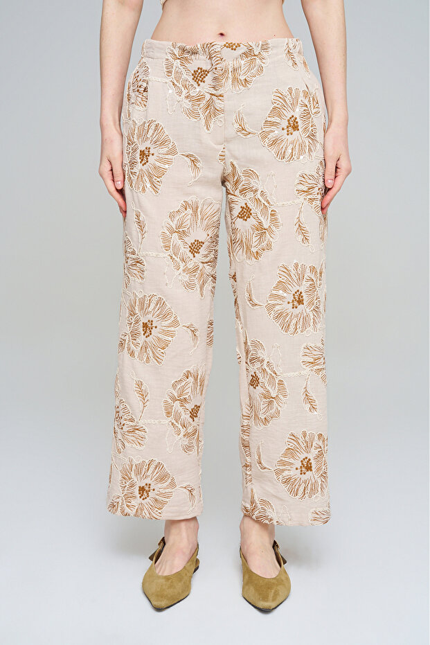 Women's Large Floral Embroidery Sequin Embroidered Relaxed Cut Pants