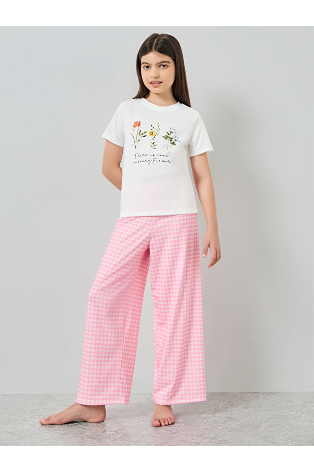 Girls Floral Print T-Shirt and Checked Pyjama Set