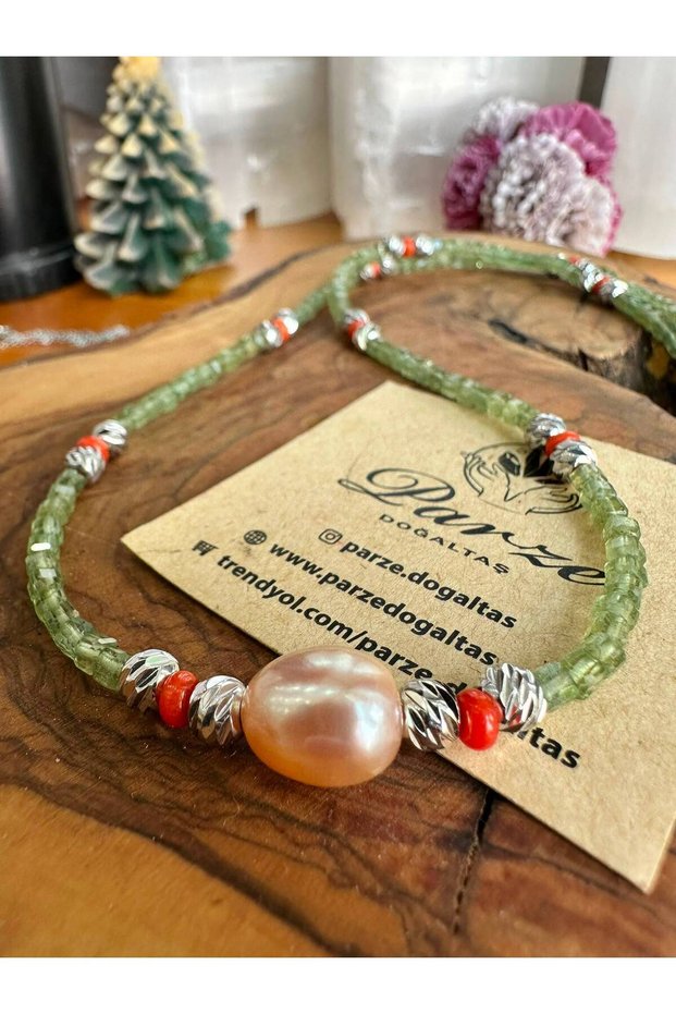 Green Kyanite & Pink Pearl & Red Coral Design Necklace