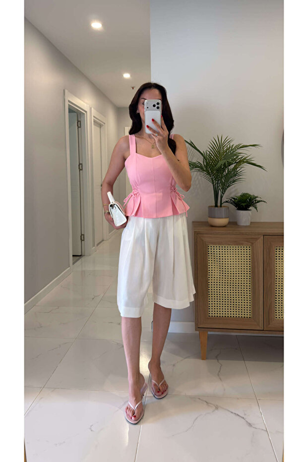 Floksy White Midi Length Trousers