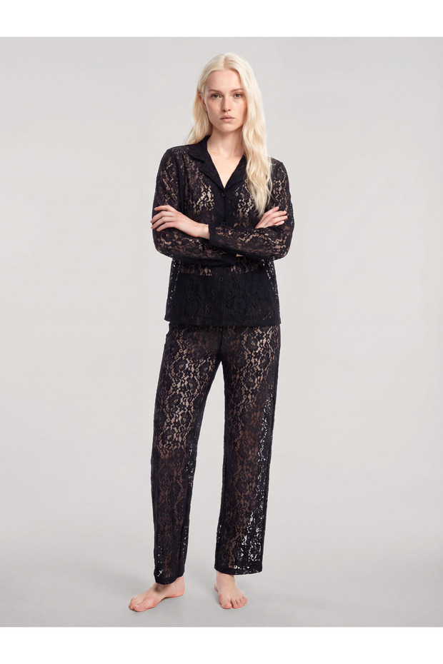 Elegant Lace Embroidered Buttoned Women's Pajama Set – Black