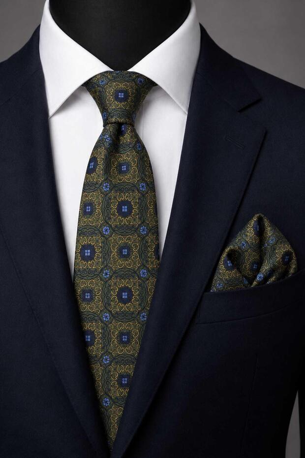 Green Yellow Motif Pattern Classic Tie with Handkerchief Kk13759