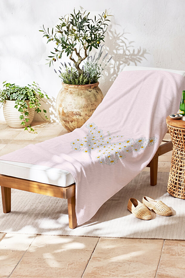 Soft Pink Beach Towel with Daisy Flowers - Yellow and White Bath Beach Cover with Minimalist Butterfly Motif