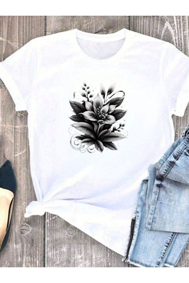 Black and White Floral Patterned Oversize T-Shirt