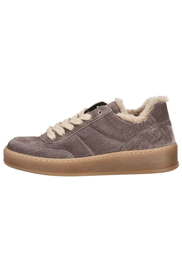 Sneaker - 2