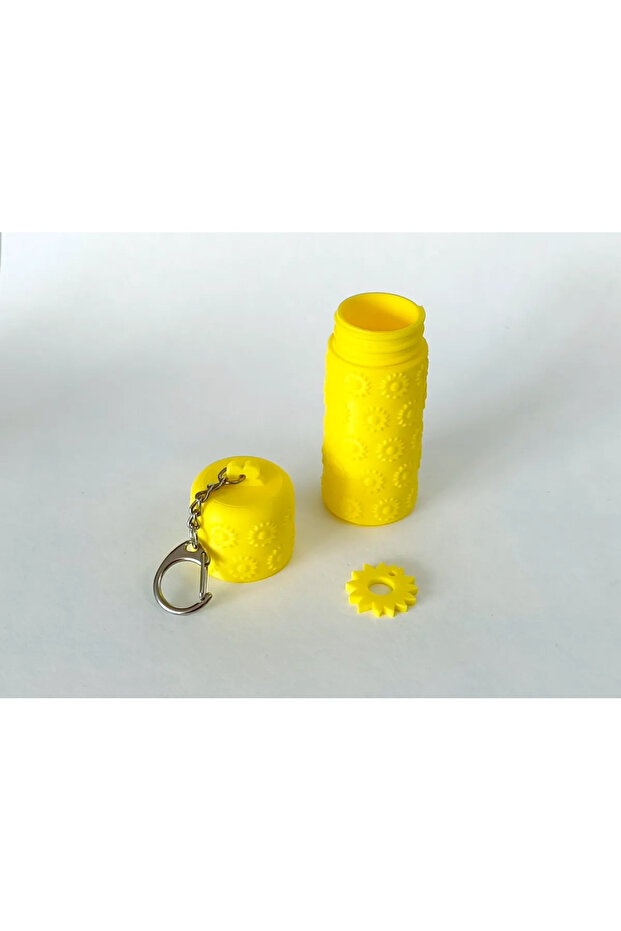 Ornamental Detailed Lipstick Case Keychain Model Lipstick and Lip Moisturizer Carrier