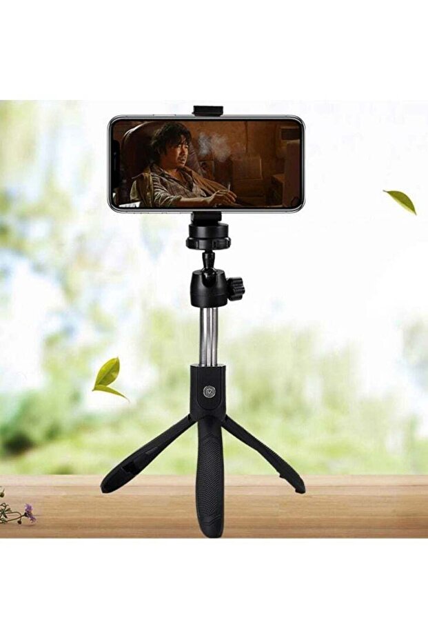 K05 Bluetooth 4.0 Mobile Phone Adjustable All-purpose Bluetooth Selfie Stick Self-timer Pole Tripod (Black)