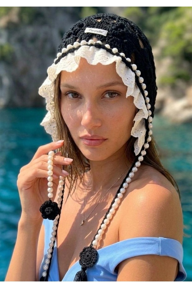 Ruffled Lace Detailed Knitted Hair Accessory