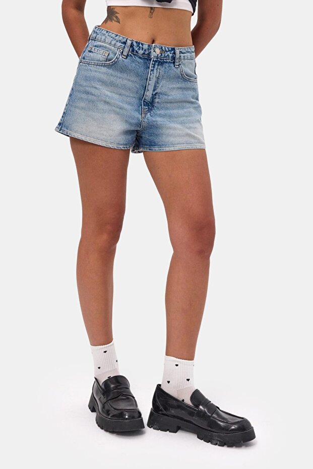 شورت جينز نسائي أزرق 4s6-32 من ماركة Mom Mini Fit