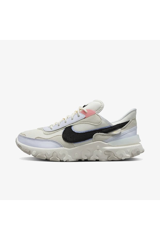 W REACT R3VISION