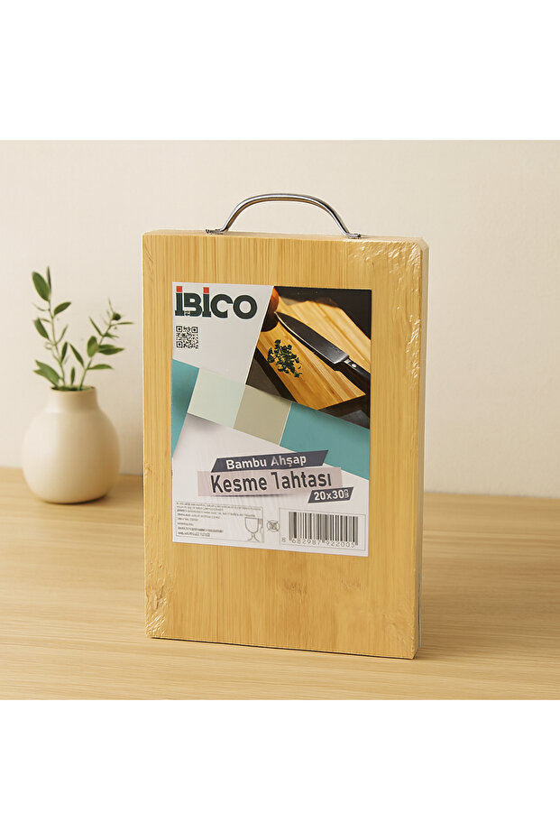 Bamboo Cutting Board 20X30X1.7 cm - with Metal Handle