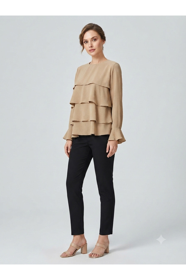 Basic Women's Ayrobin Ruffle Detailed Blouse