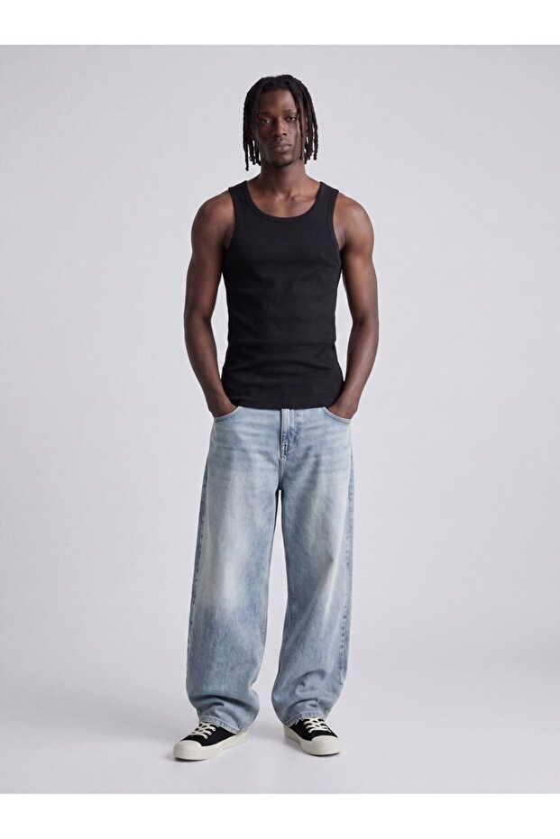 Short Sleeve Basic Black Undershirt