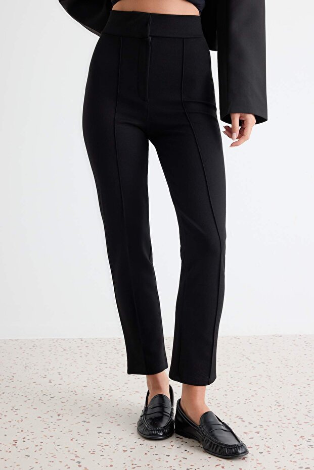 Siyah Toparlayıcı Yüksek Bel Nervürlü Beli Lastikli Slim Fit Kalın Örme Pantolon TWOAW24PL00114 - 3