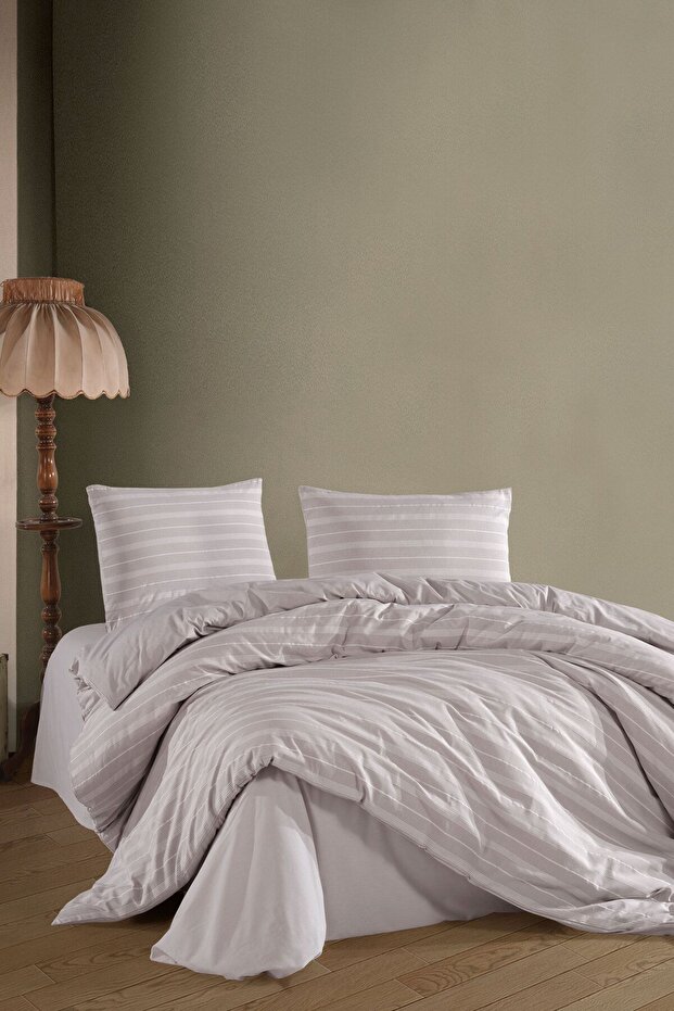 Stripe Satin King Size (Battal Size) Elastic Bed Sheet and Duvet Cover Set