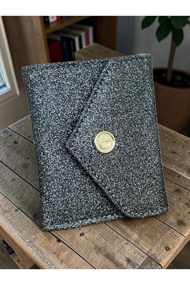 Silvery Small New Season Product Wallet