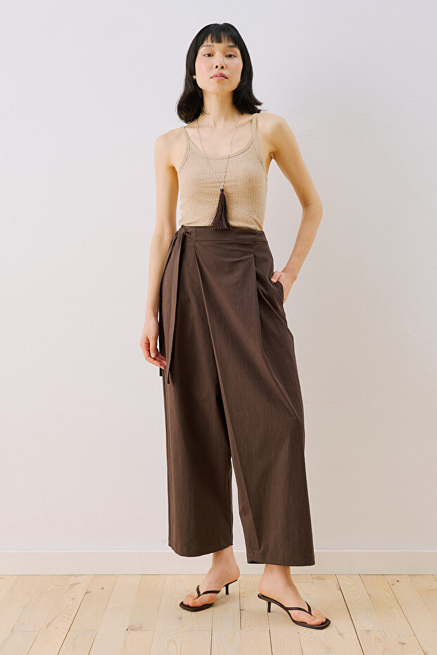 ANVELOP CLOSING PANT BROWN